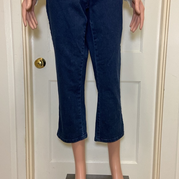 ORVIS NWOT Dark Blue Denim Jeans Capri Straight Cut - Picture 3 of 16